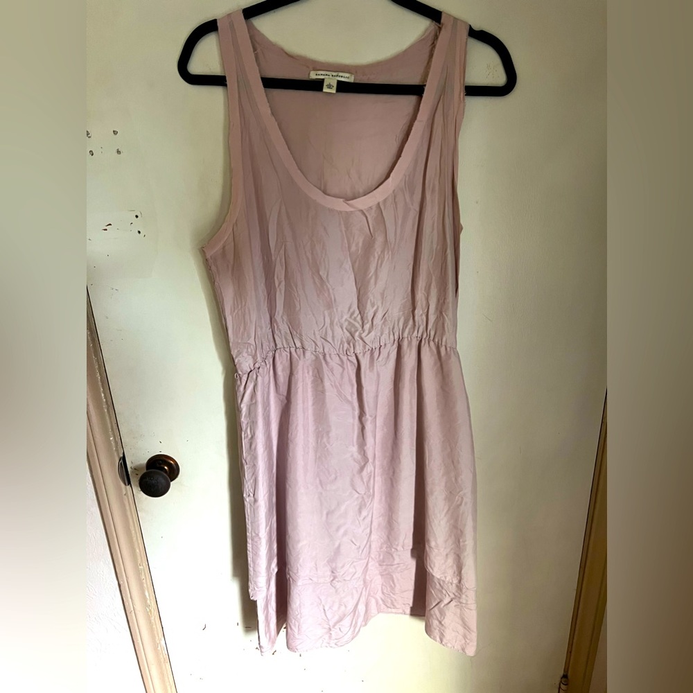 Sleeveless pink dress